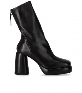 HALMANERA ELSA SCHWARZE STIEFELETTE MIT ABSATZ