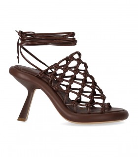 SANDALIA DE TACÓN KNOT MARRÓN VIC MATIÉ