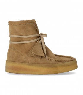 BOTÍN WALLABEE CUP HI BEIGE CLARKS